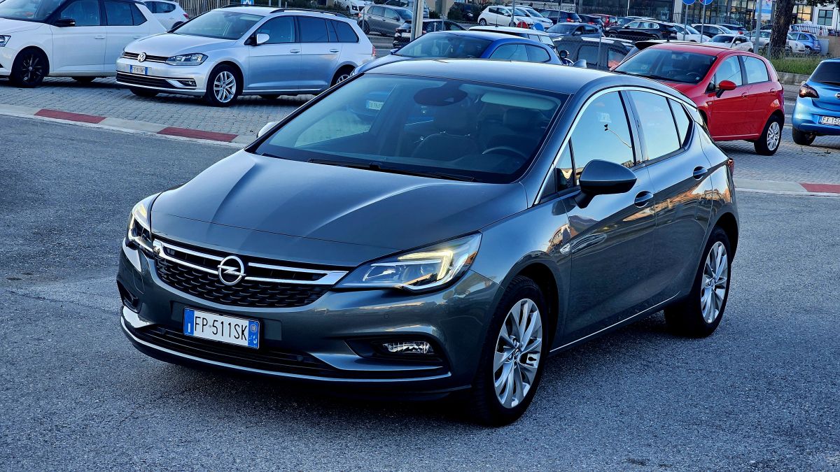 Opel  Astra 