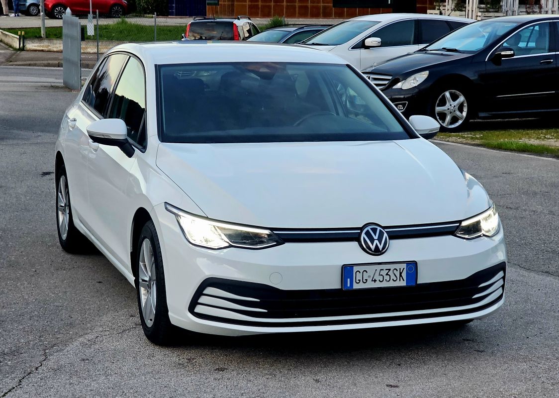 Volkswagen  Golf  serie 8 Gti