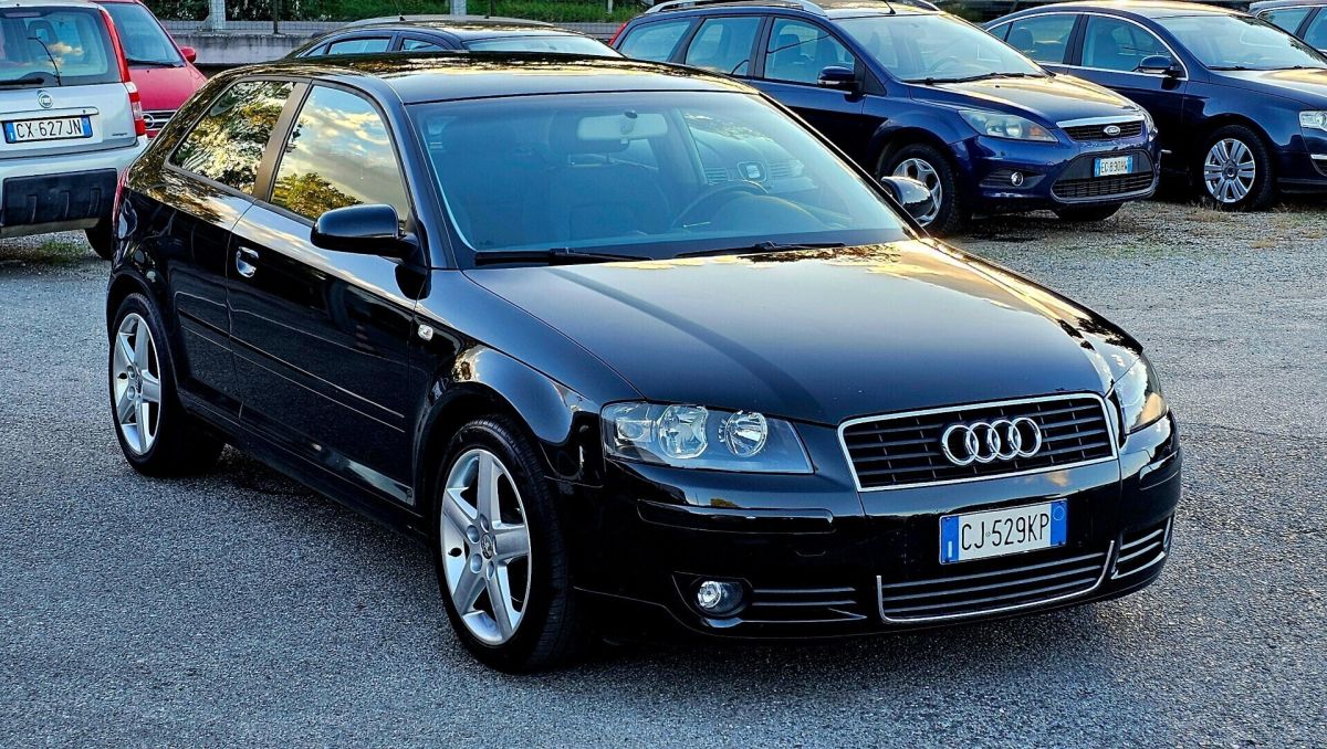 Audi  A3 2.0 16V TDI Attraction